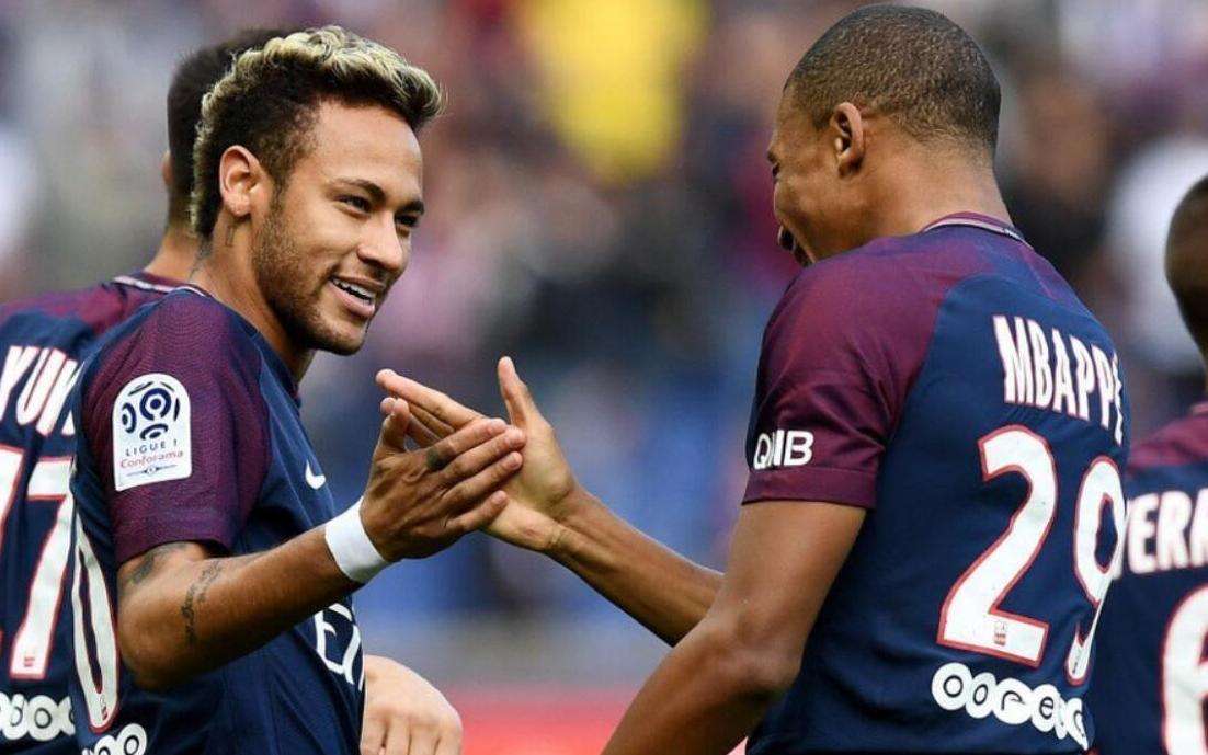  巴黎圣日耳曼创纪录提前五轮锁定冠军  